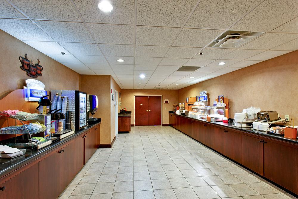 Holiday Inn Express Hotel & Suites Kingsport-Meadowview I-26 By Ihg Exteriör bild