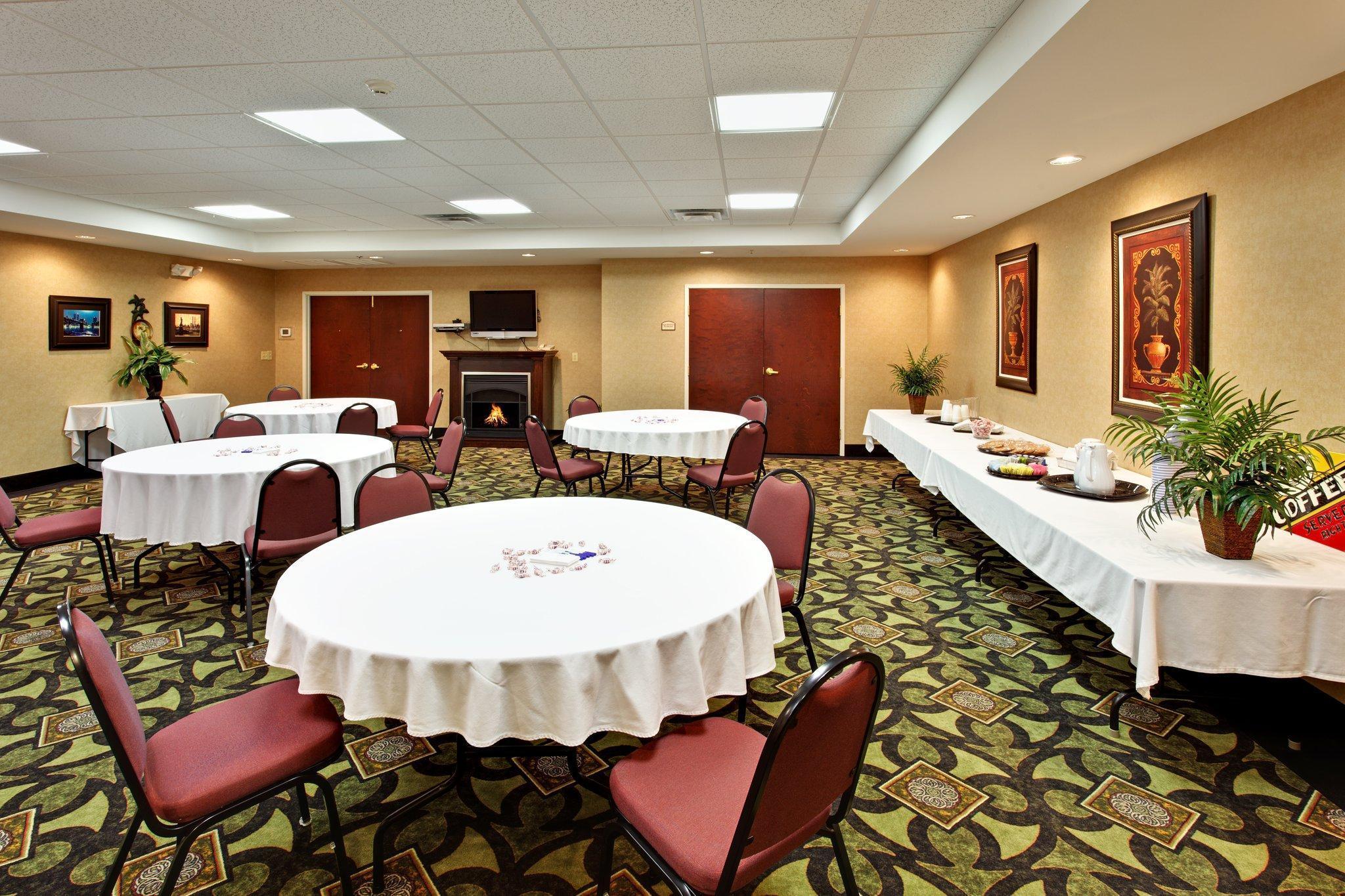 Holiday Inn Express Hotel & Suites Kingsport-Meadowview I-26 By Ihg Exteriör bild